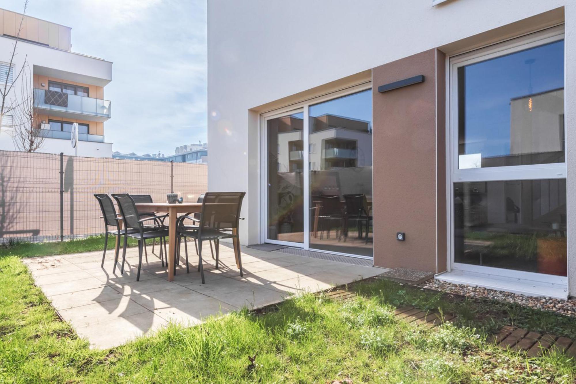Nouveau - Sweet Garden - Maison Avec Jardin Линголшем Экстерьер фото